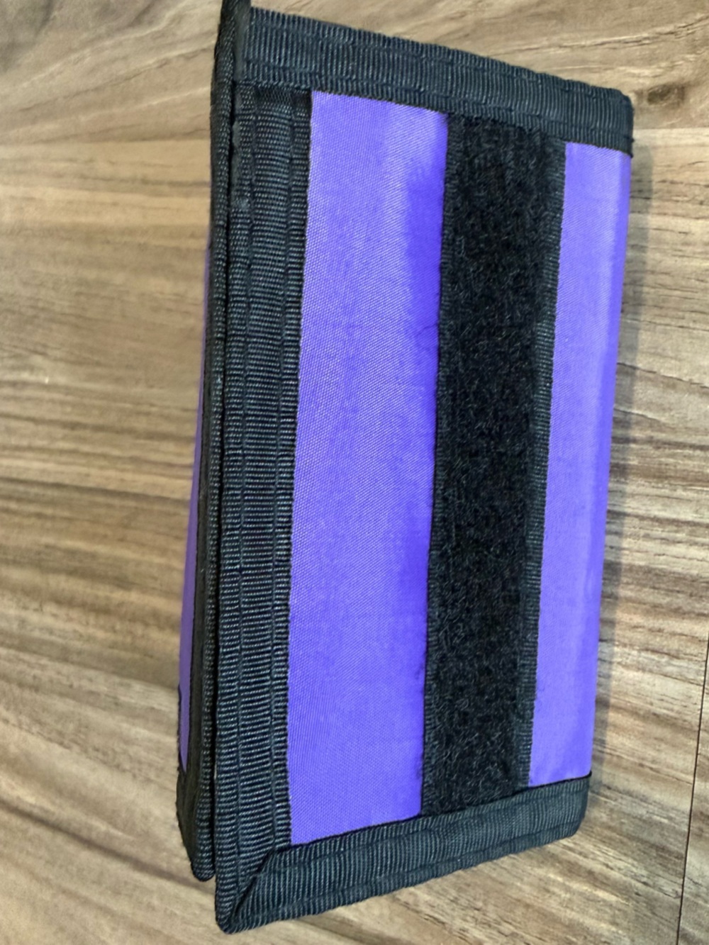 Northwestern Wildcats Purple Card Holder Keychain Wallet NCAA Fan Gift - Picture 6 of 7